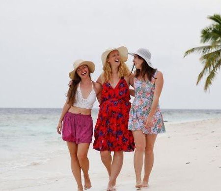 Отель Island Guest Maamendhoo Экстерьер фото