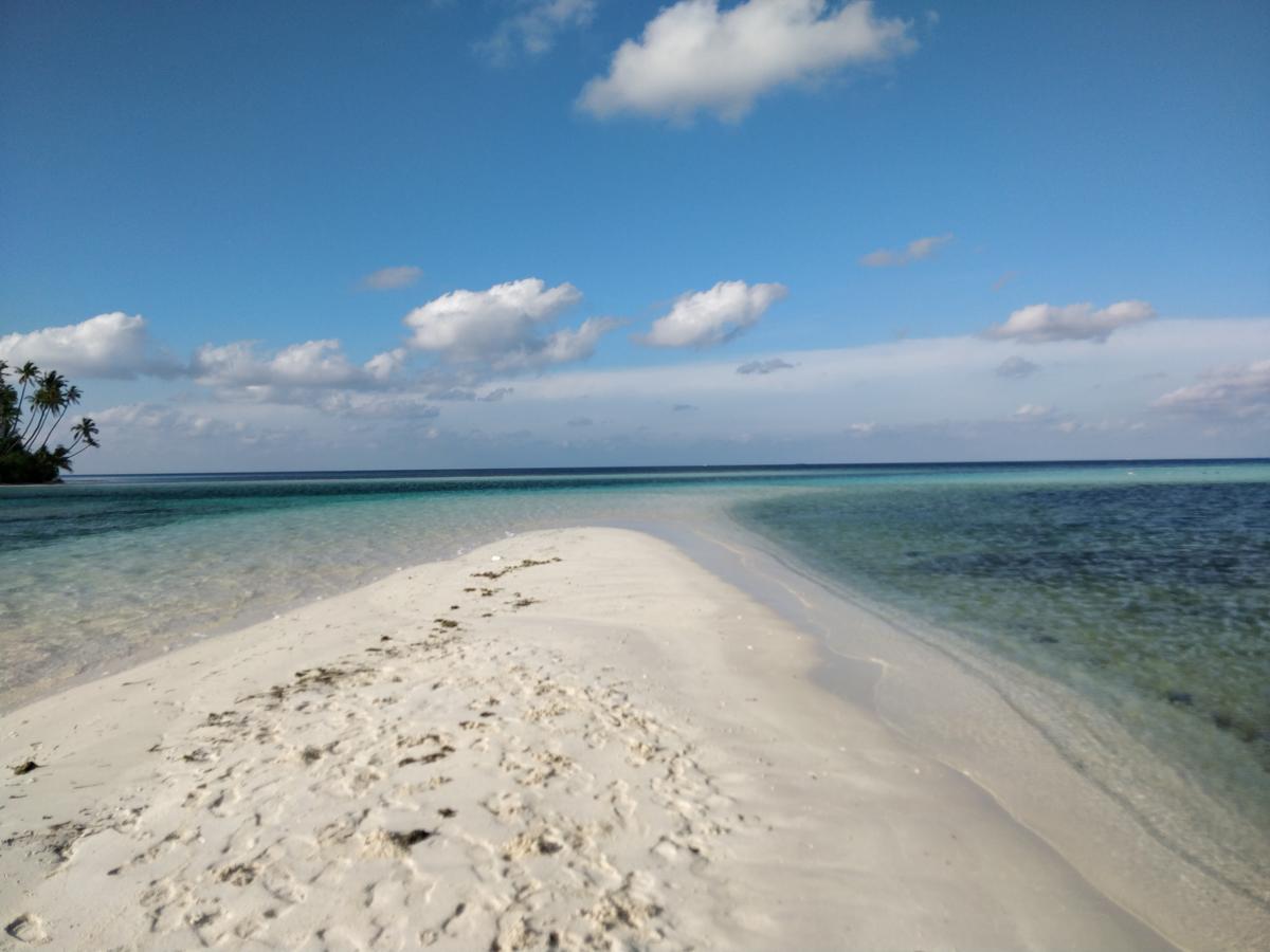 Отель Island Guest Maamendhoo Экстерьер фото