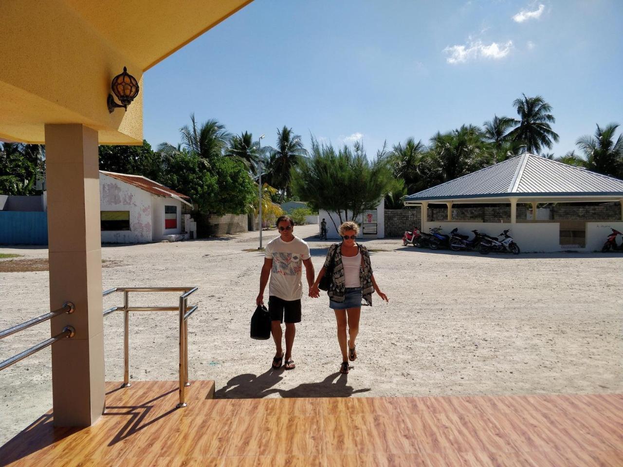 Отель Island Guest Maamendhoo Экстерьер фото